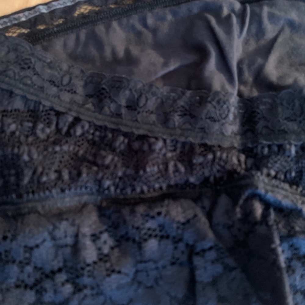 ❌DONATED❌Free People Black Scallop Lace Bandeau Strapless Bra Top - Picture 6 of 10